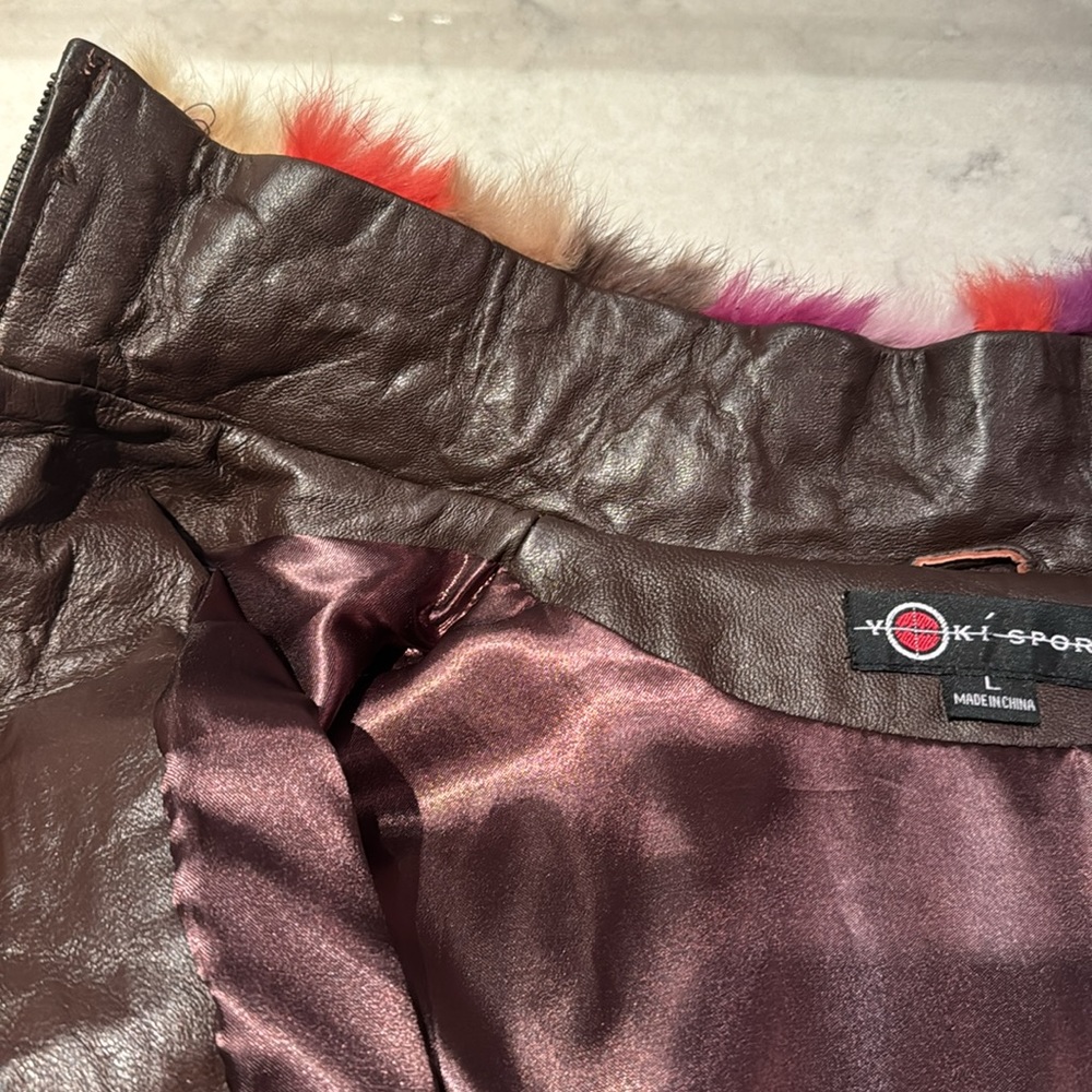 Fur coat - Picture 9 of 11